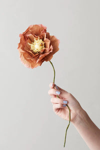 Flor de papel ICE POPPY- OCHRE-flores de papel-monoccino