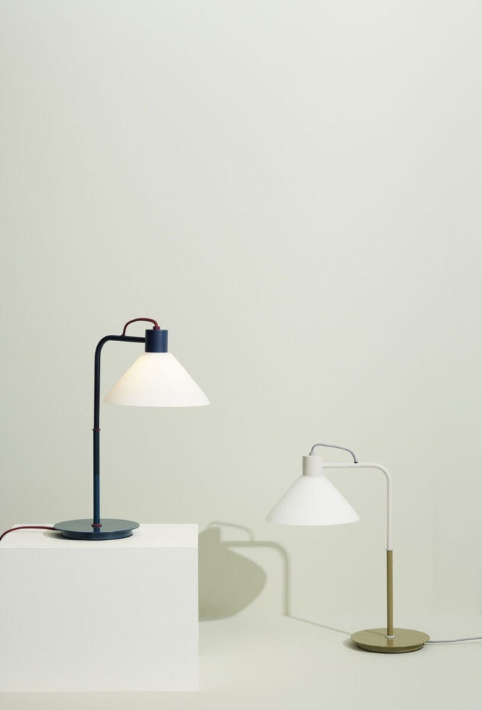 Lampara de mesa Spot